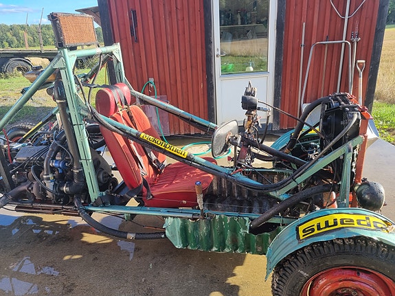 Volvo 4 of 6