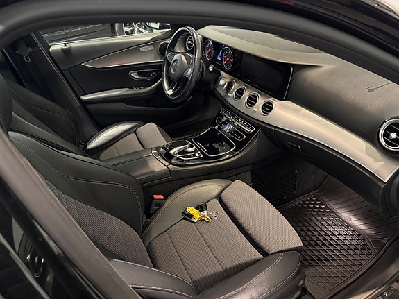 Mercedes-Benz E220 d 11 of 29