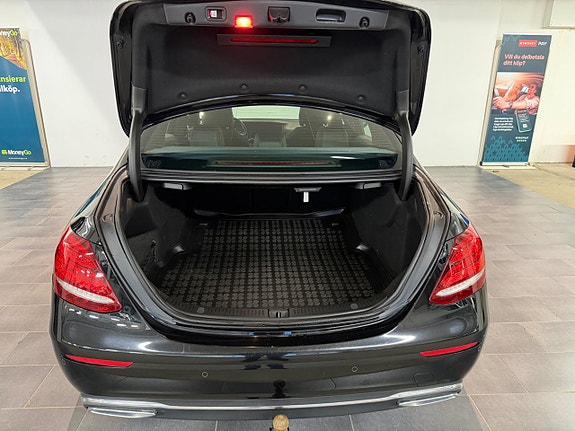 Mercedes-Benz E220 d 7 of 29