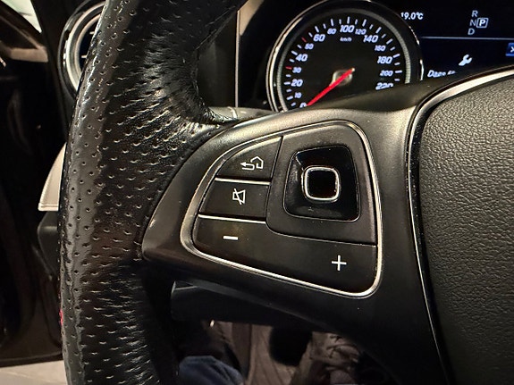Mercedes-Benz E220 d 25 of 29