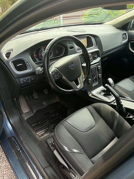 Volvo V40 5 of 7