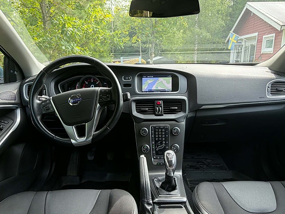 Volvo V40 4 of 7