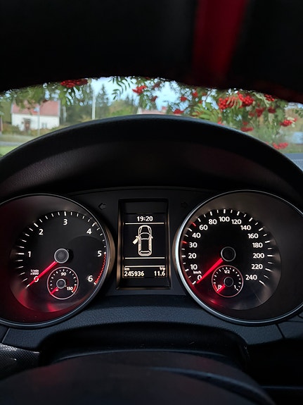 Volkswagen Golf VI 9 of 10