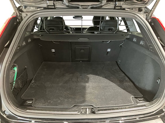 Volvo V60 13 of 13