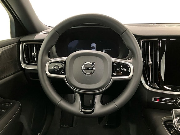 Volvo V60 10 of 13