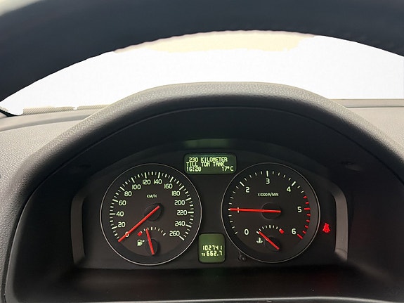 Volvo V50 15 of 22