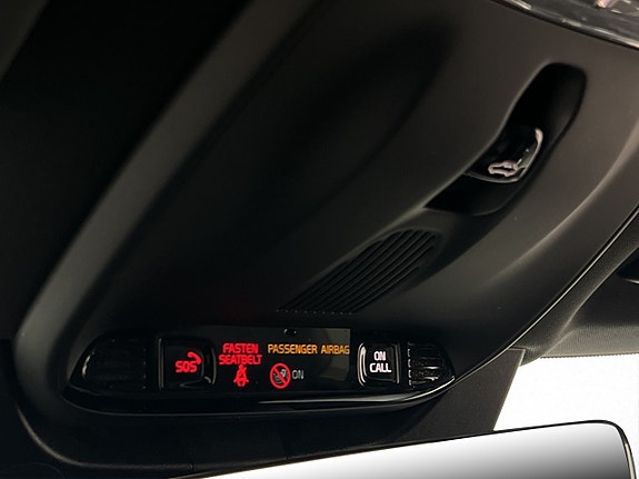 Volvo XC90 24 of 30