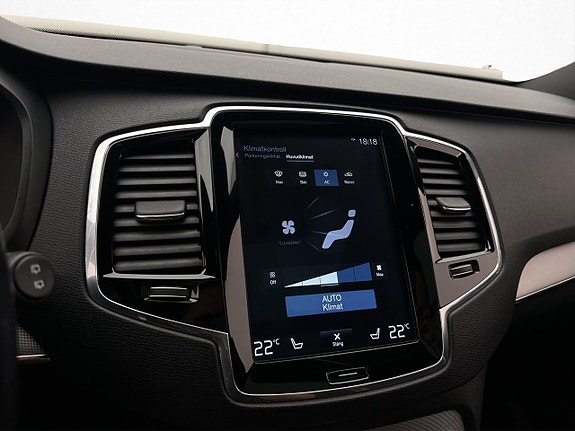 Volvo XC90 29 of 30