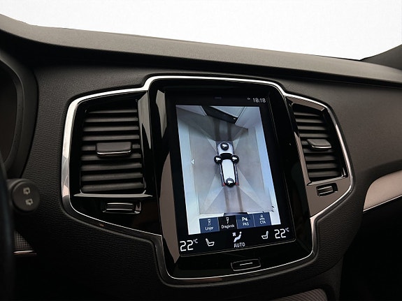 Volvo XC90 25 of 30