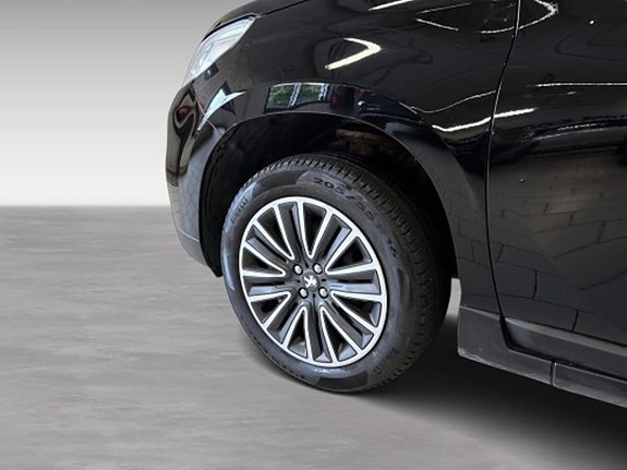 Peugeot 2008 8 of 12