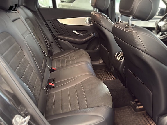 Mercedes-Benz GLC300 e 7 of 13