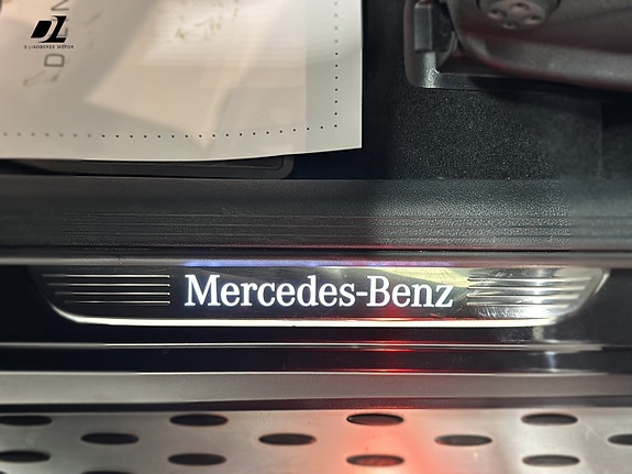 Mercedes-Benz GLC300 e 12 of 13