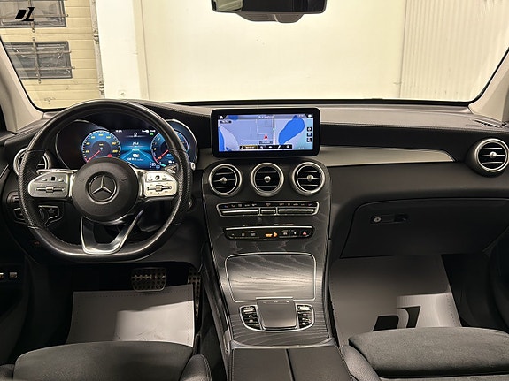 Mercedes-Benz GLC300 e 5 of 13