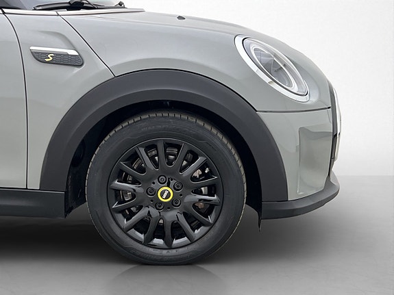 MINI Cooper SE 28 of 28