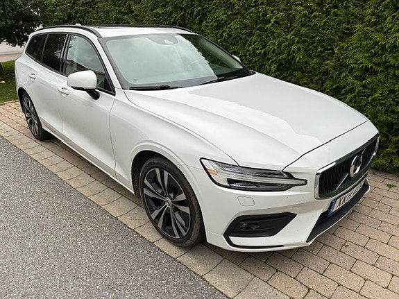Volvo V60 2 of 6