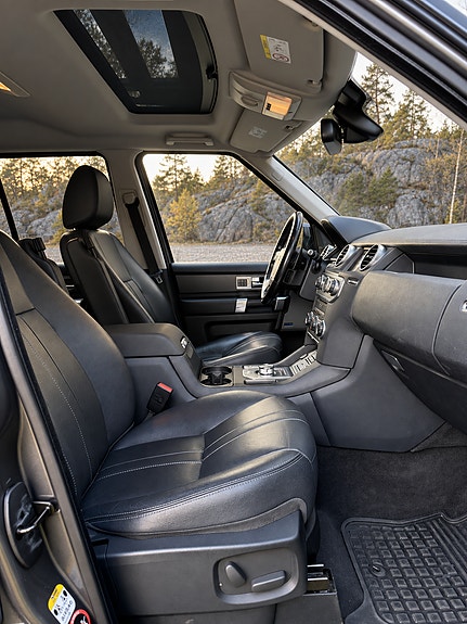 Land Rover Discovery 4 12 of 14