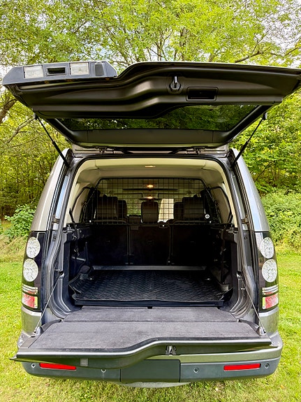 Land Rover Discovery 4 8 of 9