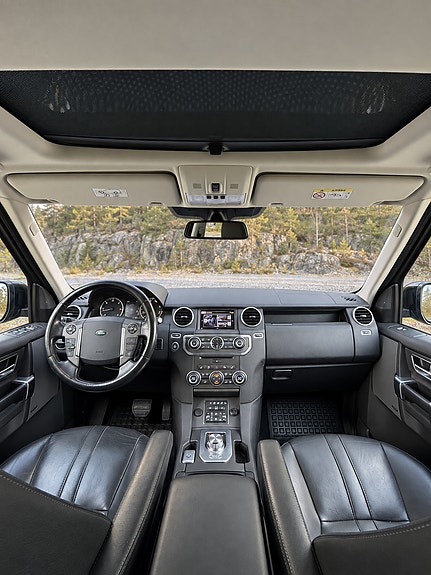 Land Rover Discovery 4 9 of 14