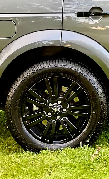 Land Rover Discovery 4 7 of 9