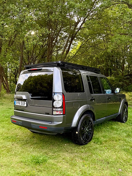 Land Rover Discovery 4 2 of 9