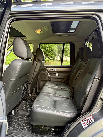Land Rover Discovery 4 6 of 9