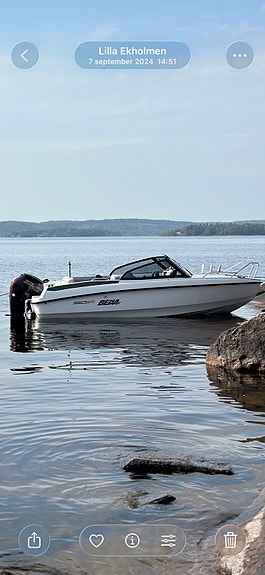 Bella 550 BR Mercury Pro XS 115 2 of 7