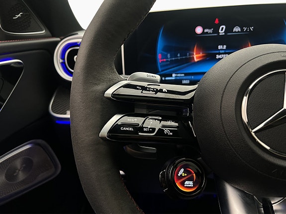 Mercedes-Benz C63 17 of 30