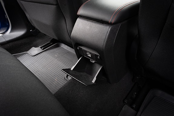 Peugeot 308 SW 13 of 24