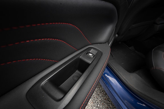 Peugeot 308 SW 14 of 24