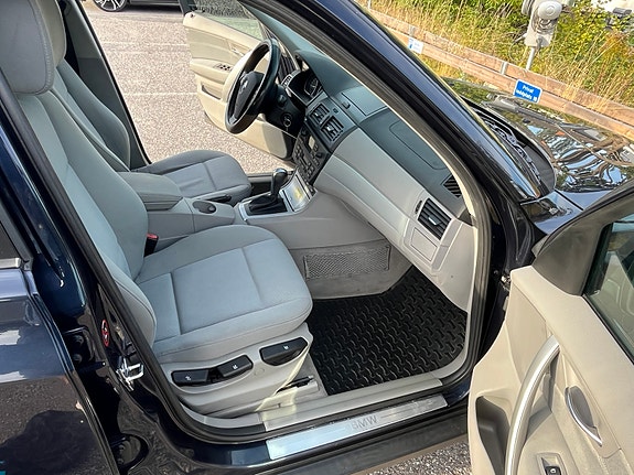 BMW X3 4 of 12