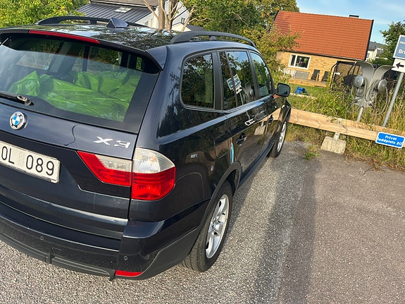 BMW X3 9 of 12