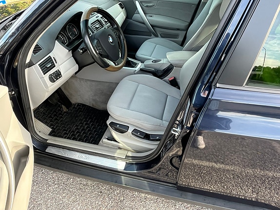 BMW X3 7 of 12