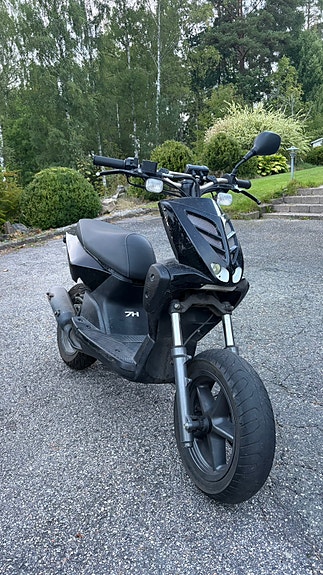 Yamaha Yamaha Slider Naked 50cc | Helsvart, Påkostad! 3 of 10