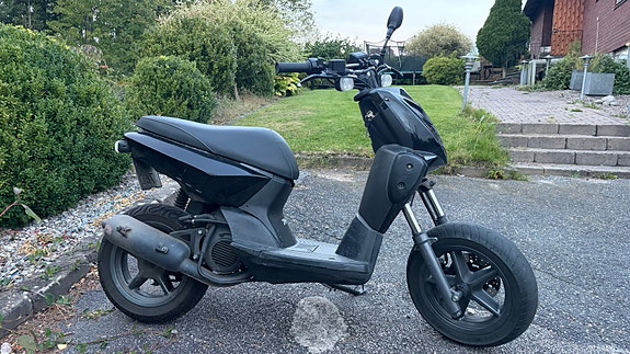 Yamaha Yamaha Slider Naked 50cc | Helsvart, Påkostad! 7 of 10