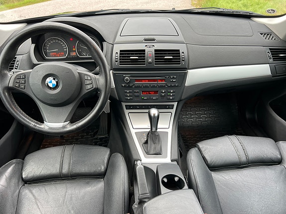 BMW X3 8 of 10