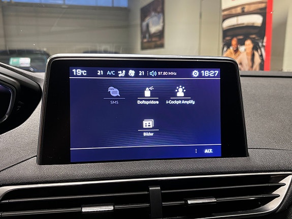 Peugeot 3008 17 of 23