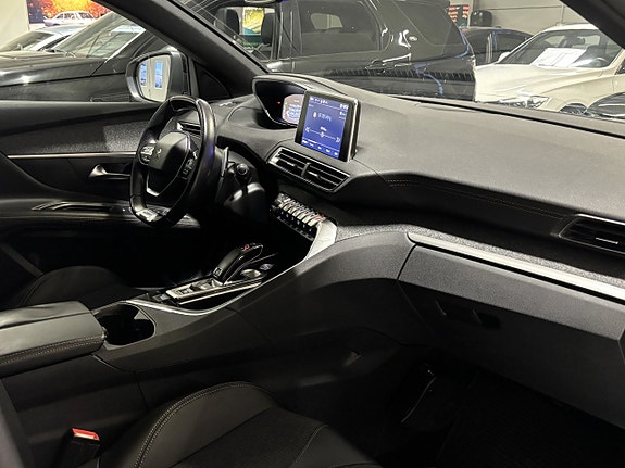 Peugeot 3008 14 of 23