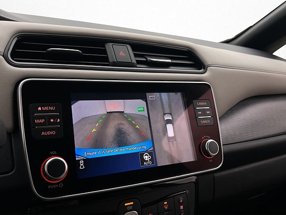Nissan Leaf 21 of 30