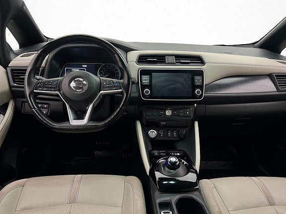Nissan Leaf 15 of 30