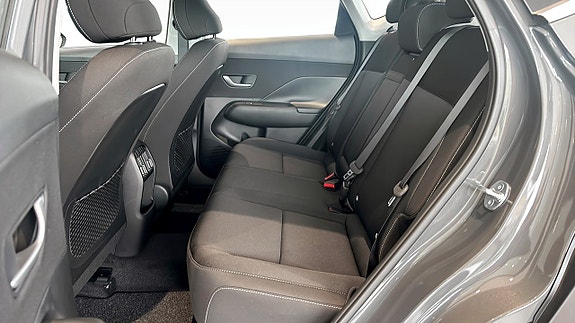 Hyundai Kona 10 of 12