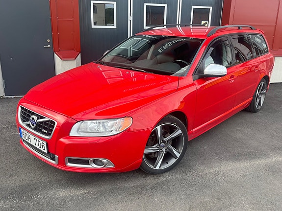 Volvo V70 3 of 13