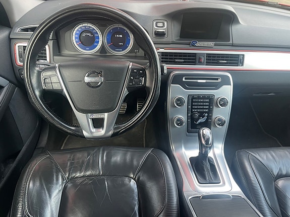 Volvo V70 10 of 13