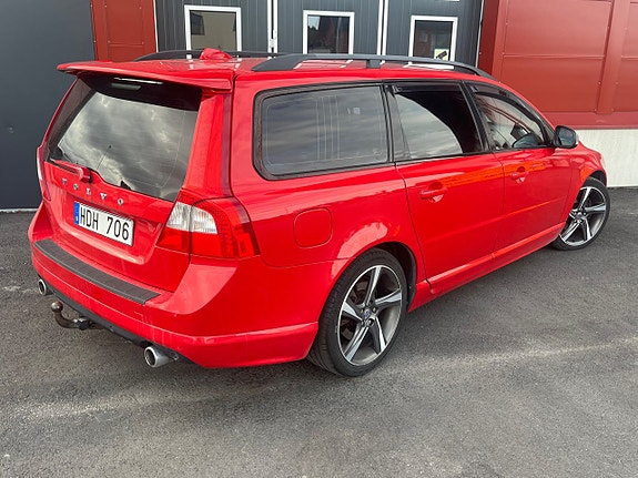 Volvo V70 6 of 13