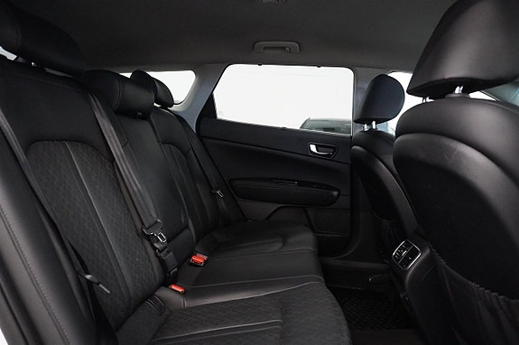 Kia Optima 17 of 20