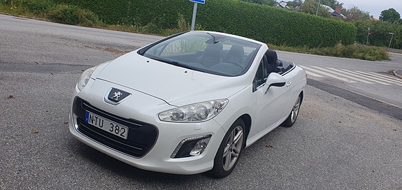 Peugeot 308 4 of 6