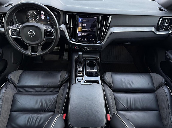 Volvo V60 12 of 22