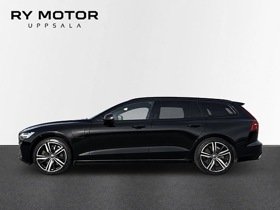 Volvo V60 2 of 22