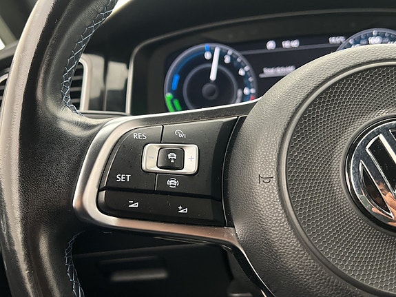 Volkswagen Golf I 17 of 30