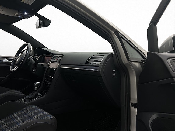 Volkswagen Golf I 29 of 30