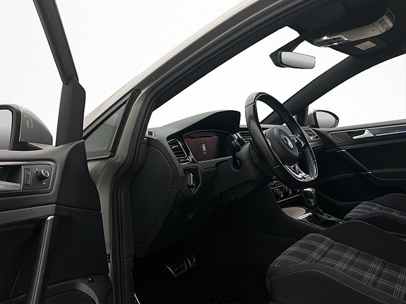 Volkswagen Golf I 13 of 30